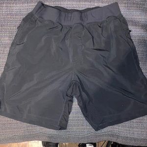 Fabletics men shorts, 7in inseam, Sz medium